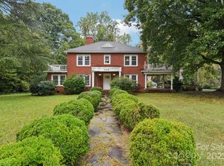 1110 Rogers Lake Rd, Kannapolis, NC 28081