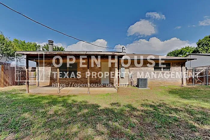 6100 Springwood Dr — Photo 18