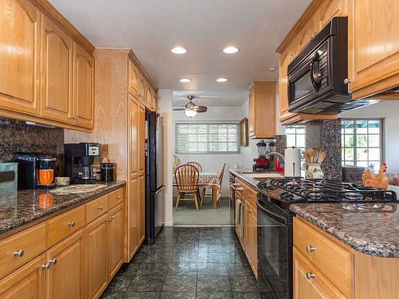 5th image of 6246 Eisenhower Ct