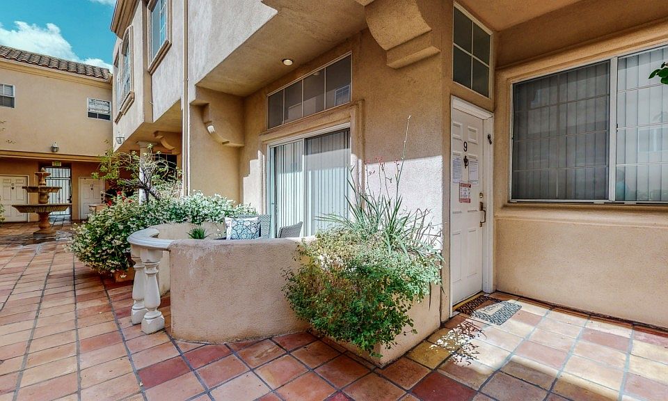 1st image of 11112 La Maida St Unit 9