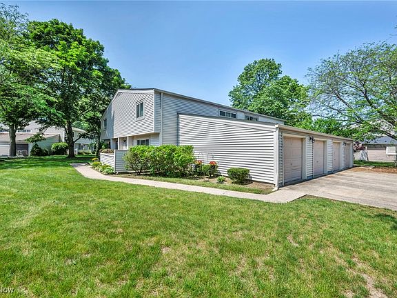 4th image of 3183 Bay Landing Dr