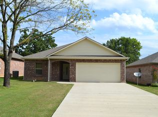 1011 W Rice St, Denison, TX 75020