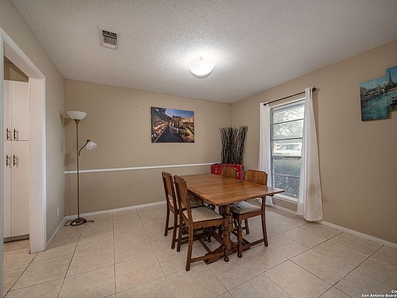 4th image of 113 TRAVERTINE LN