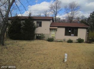 1226 Evergreen Ln, Essex, MD 21221