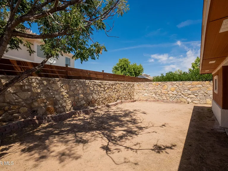 11641 Desert Keep Dr — Photo 33