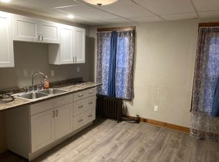 122 Day St APT 1, Fitchburg, MA 01420