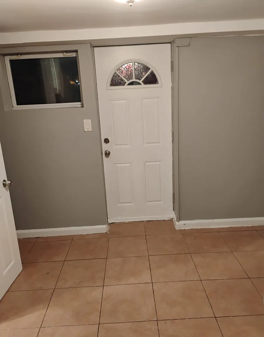 1 bed, 2000 sqft, $1,550 — Photo 4