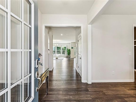 5th image of 402 Timberleaf Rd
