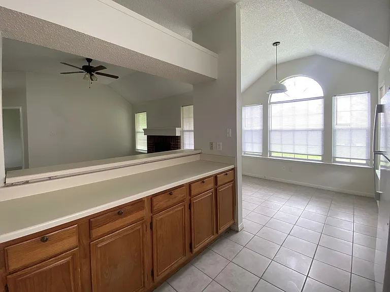 2707 Starling Dr — Photo 6