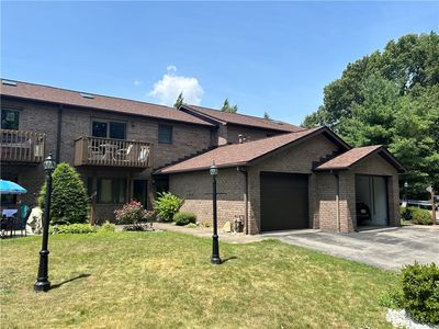 106 Sunrise Vlg, Butler, PA, 16001