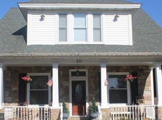 211 Woodside Ave, Reading, PA 19609