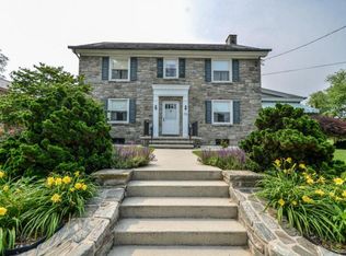 131 N Reamstown Rd, Stevens, PA 17578