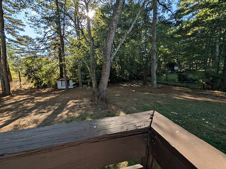 537 Eastside Dr NE — Photo 19