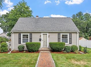 37 Stedman St, Chelmsford, MA 01824