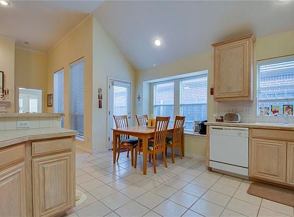 3rd image of 4812 Campfire Ct