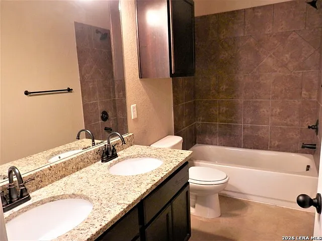 1033 Carolyn Cv — Photo 17