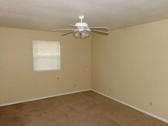 2nd image of 225 N Bend Dr