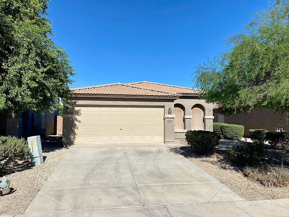 1st image of 43476 W Colby Dr