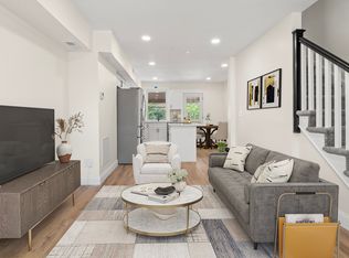 1422 Berry St, Baltimore, MD 21211