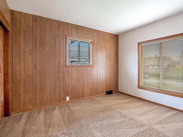 3311 6th Ave — Photo 15