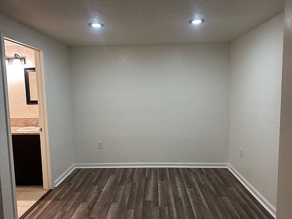 5th image of 1044 Paradise Dr #1/2