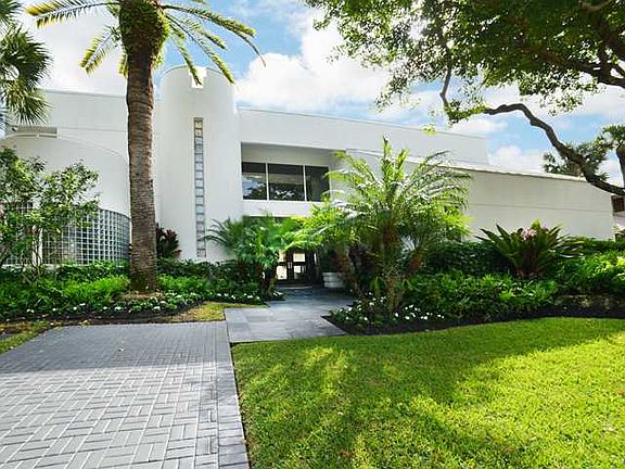 Home For Sale In Boca Grove