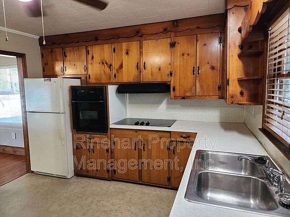 5th image of 1223 White Ln