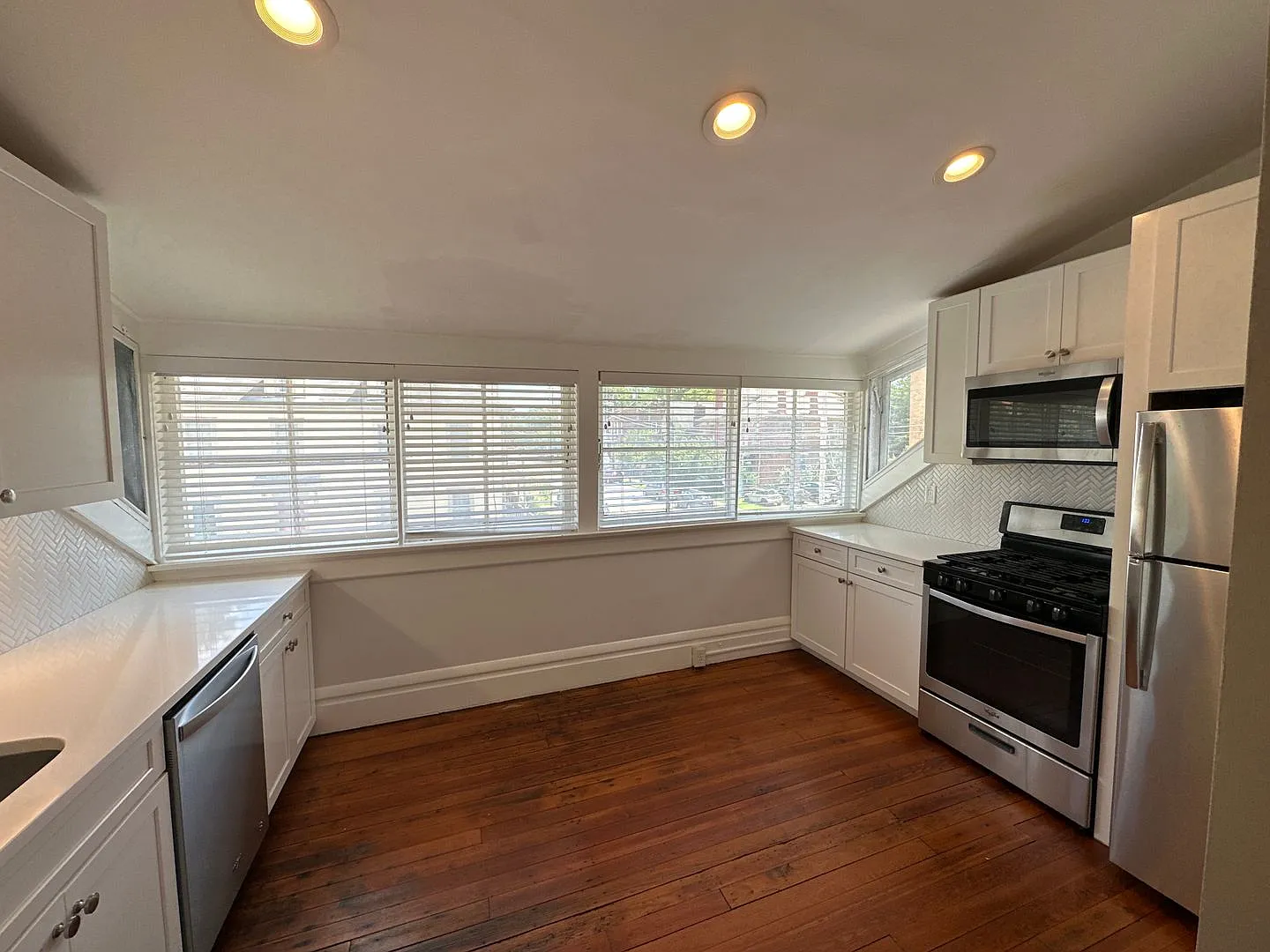 Neil Ave 1186 GW2 — Photo 2