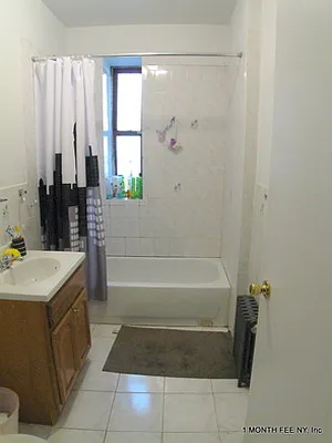 Rented by Uptown Property Group | media 8