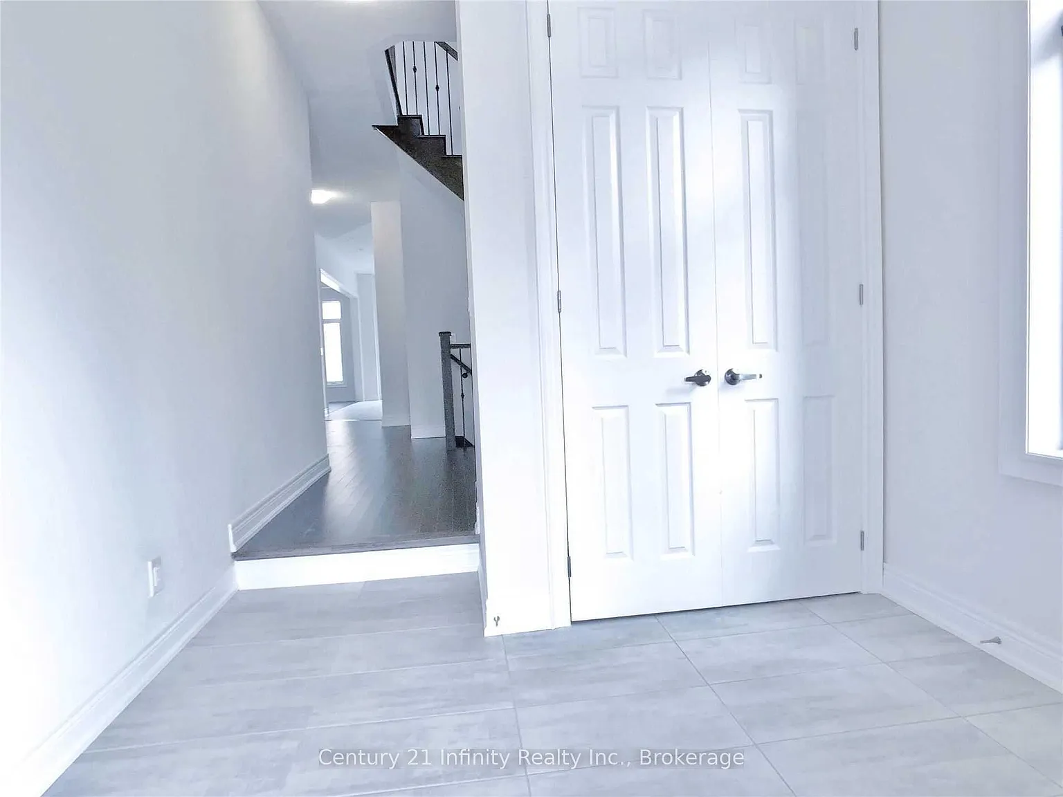 4 bed, $4,000 — Photo 3