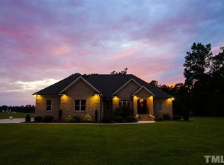65 Fernbrook Cir, Princeton, NC 27569