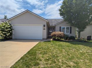 37625 Sandy Ridge Dr, North Ridgeville, OH 44039
