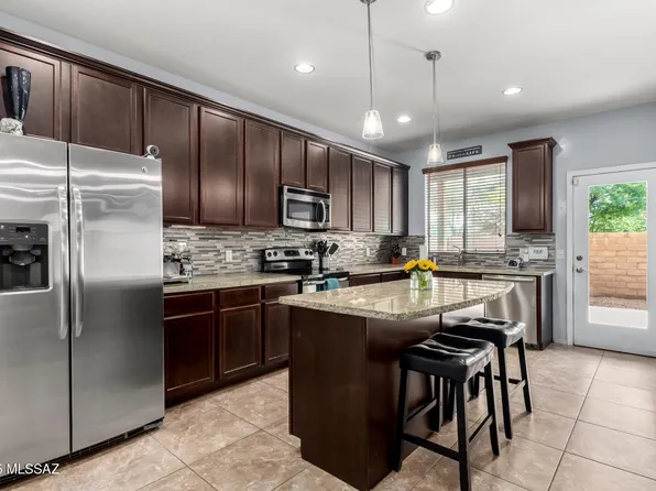2381 E Autumn Flower Dr, Tucson, AZ 85718