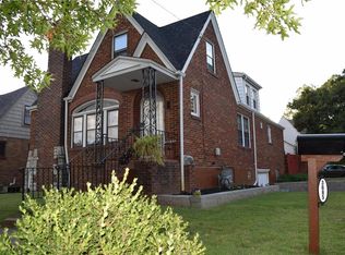 3685 Brown Rd, Saint Louis, MO 63114