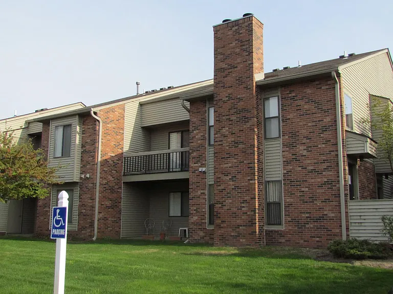 21840 Indian Creek Dr #1 — Photo 34