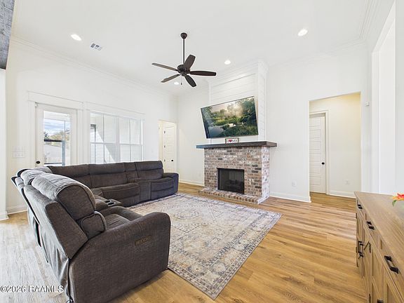 3rd image of 123 Sweet Ridge Way