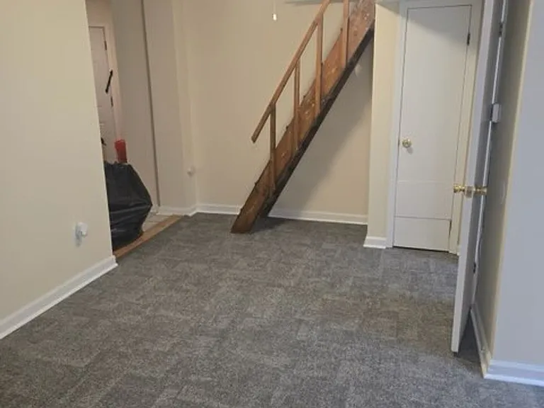 731 E Main St — Photo 2