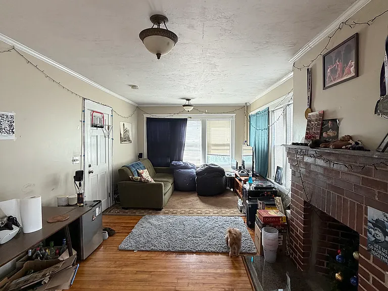 375 Chandler St #1 — Photo 6