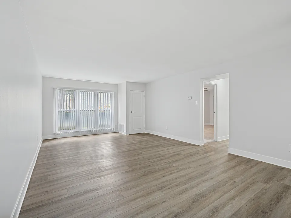 7400 Roosevelt