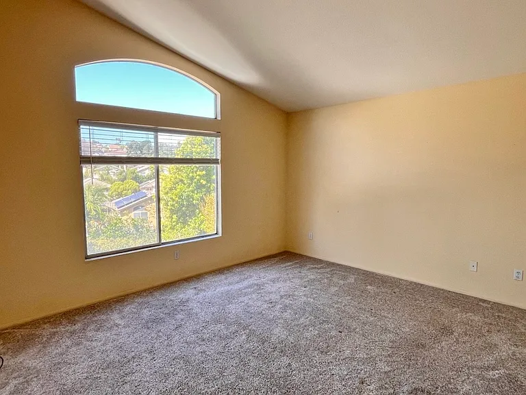 8914 Rotherham Ave — Photo 6