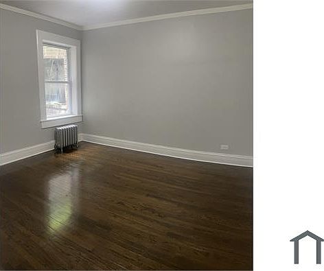 3rd image of 8140 S Maryland Ave #1