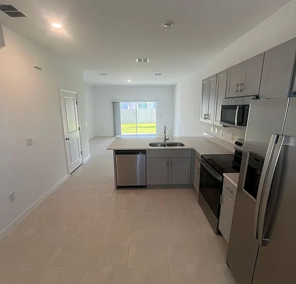 2898 Skyline Loop — Photo 4