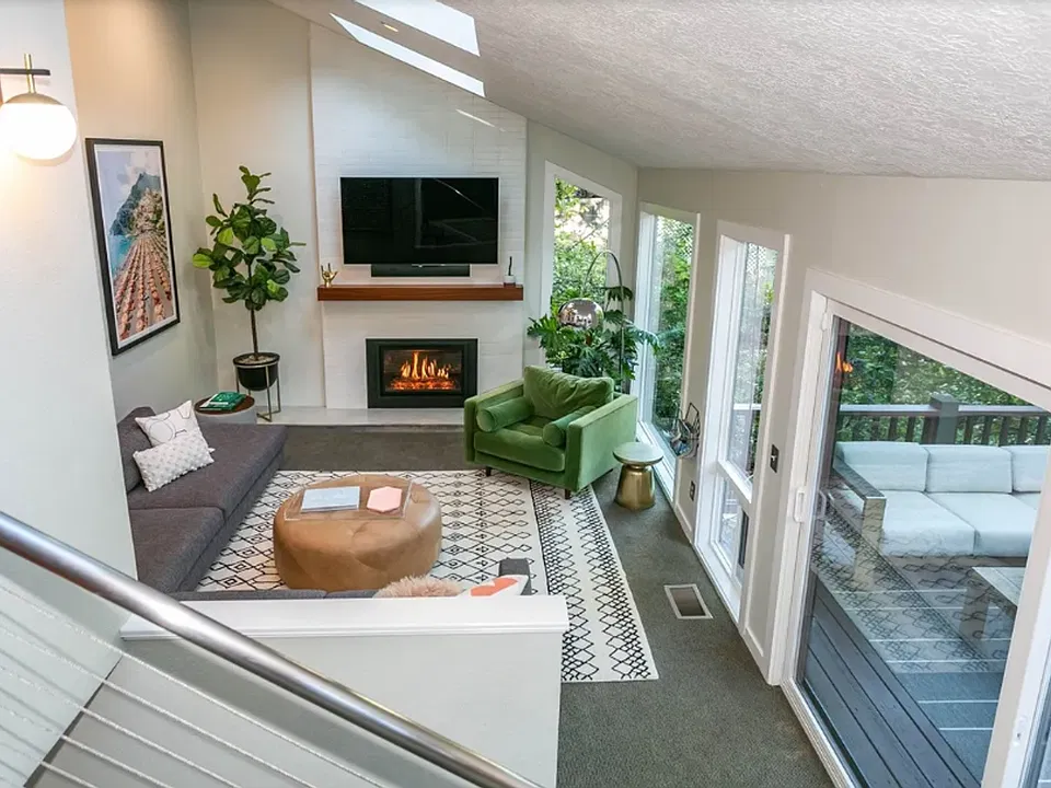 3108 SW Bennington Dr