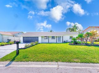 8722 Elmwood Ln, Tampa, FL 33615