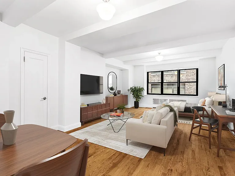 307 E 44th St #721 — Photo 1