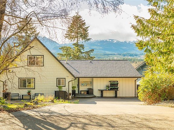 2nd image of 7703 Tozer Rd