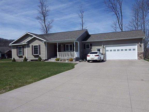 2nd image of 2821 Westview Dr