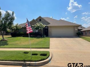 7339 Rockpoint Ln, Tyler, TX 75703