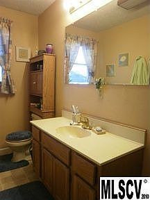 2nd image of 2578 Pierson St