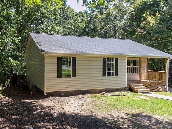 3rd image of 1702 Tipperary Cir